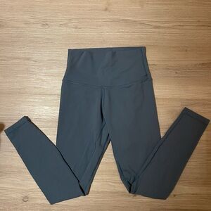 High-Waisted Leggings - Gray